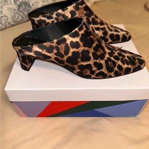 Katy Perry Collections Leopard Print Mules with Pointed Toe